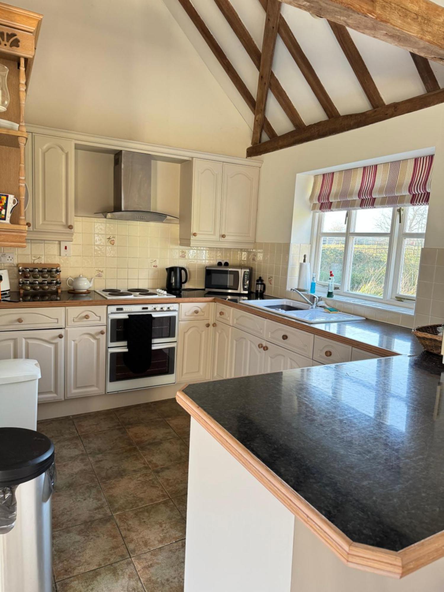 Waters Edge Apartment Rolvenden Bagian luar foto